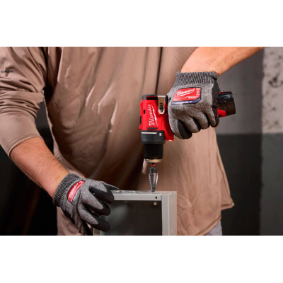 Аккумуляторная ударная дрель-шуруповерт Milwaukee M12 BLPDRC-402С, 2 акб M12 B4, з/у C12 C, кейс Kitbox