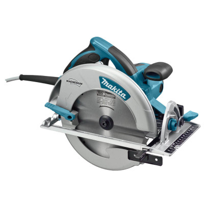 Ручная дисковая пила Makita 5008MG в картонной коробке Ручная дисковая пила Makita 5008MG в картонной коробке