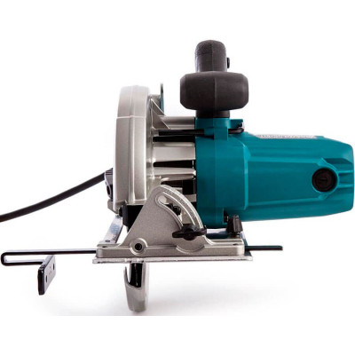 Ручная дисковая пила Makita HS7611 в картонной коробке Ручная дисковая пила Makita HS7611 в картонной коробке
